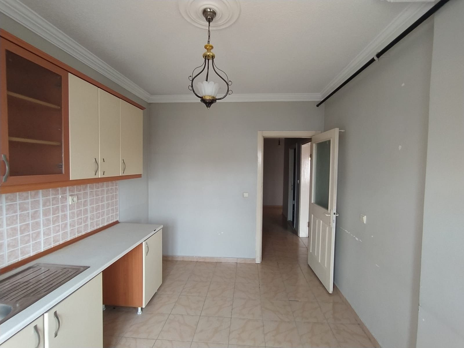 KAYA EMLAKTAN ÜÇKUYU TOKİDE 3+1 KİRALIK DAİRE